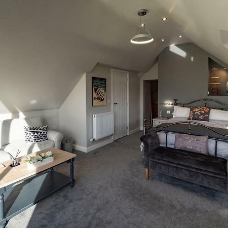 Rhyd Lydan Bed & Breakfast Newtown  Bagian luar foto