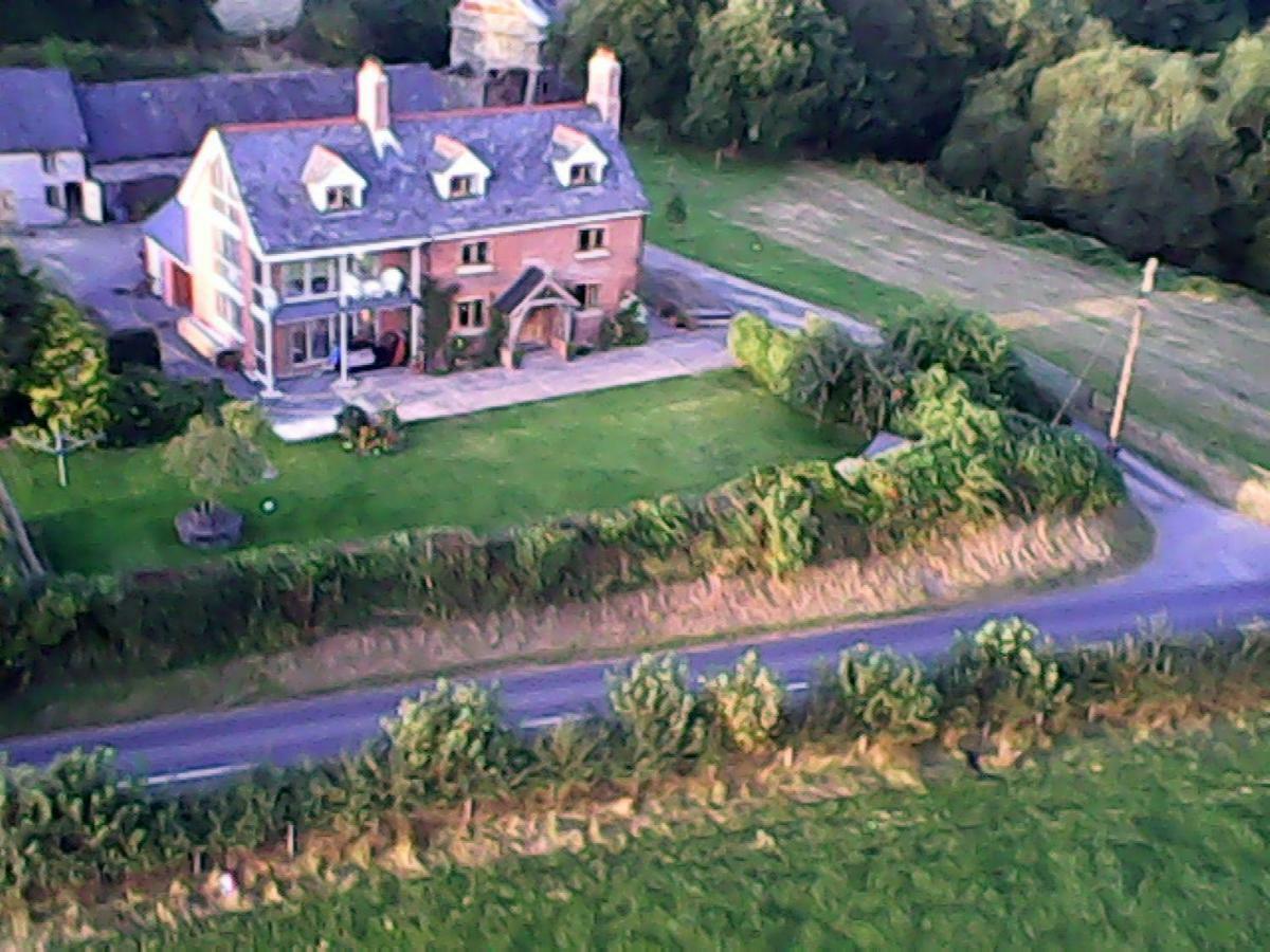 Rhyd Lydan Bed & Breakfast Newtown  Bagian luar foto