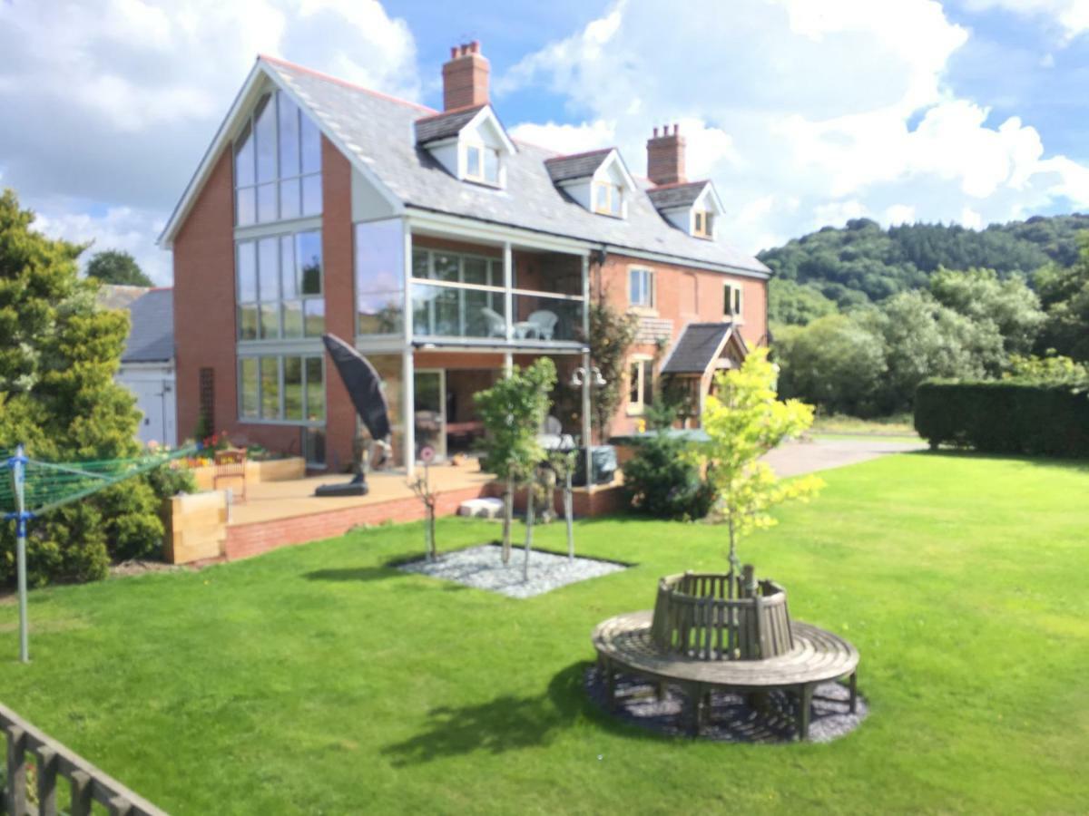 Rhyd Lydan Bed & Breakfast Newtown  Bagian luar foto