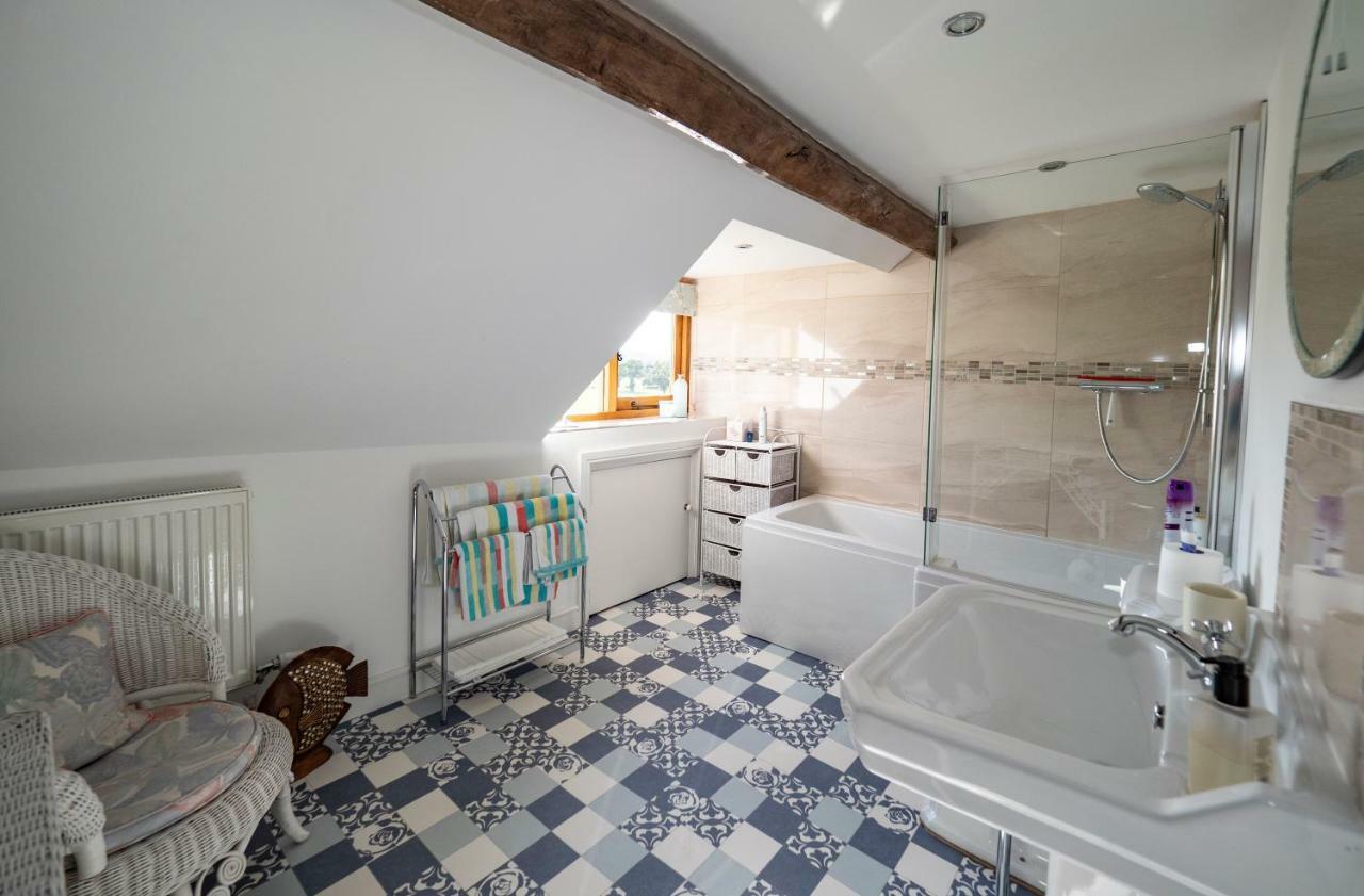 Rhyd Lydan Bed & Breakfast Newtown  Bagian luar foto